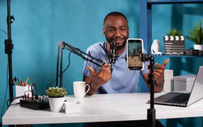 Building a Strong Online Brand Presence: From Logo to Voice